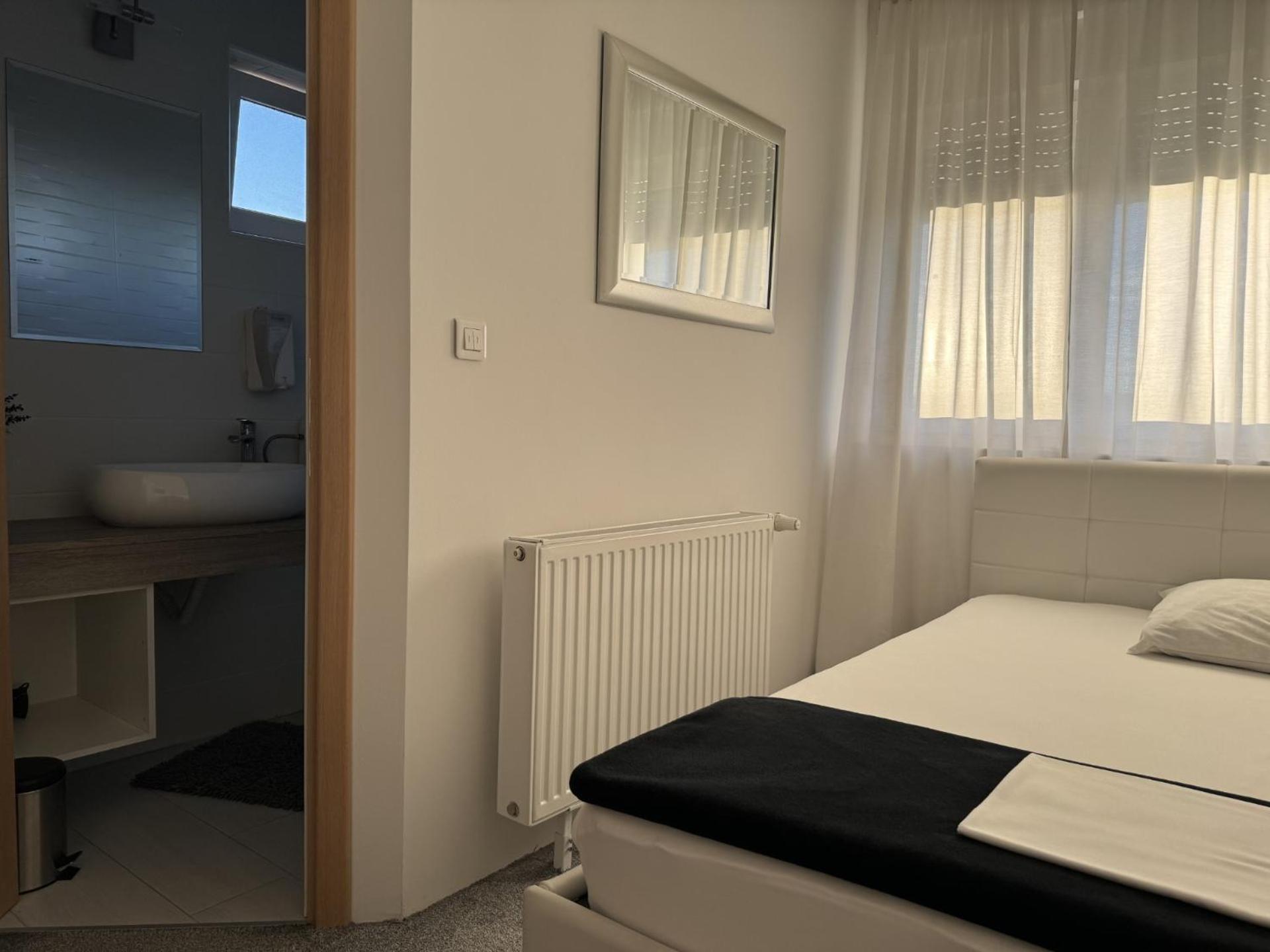 Pansion Komfor Fitea Осиек Номер фото
